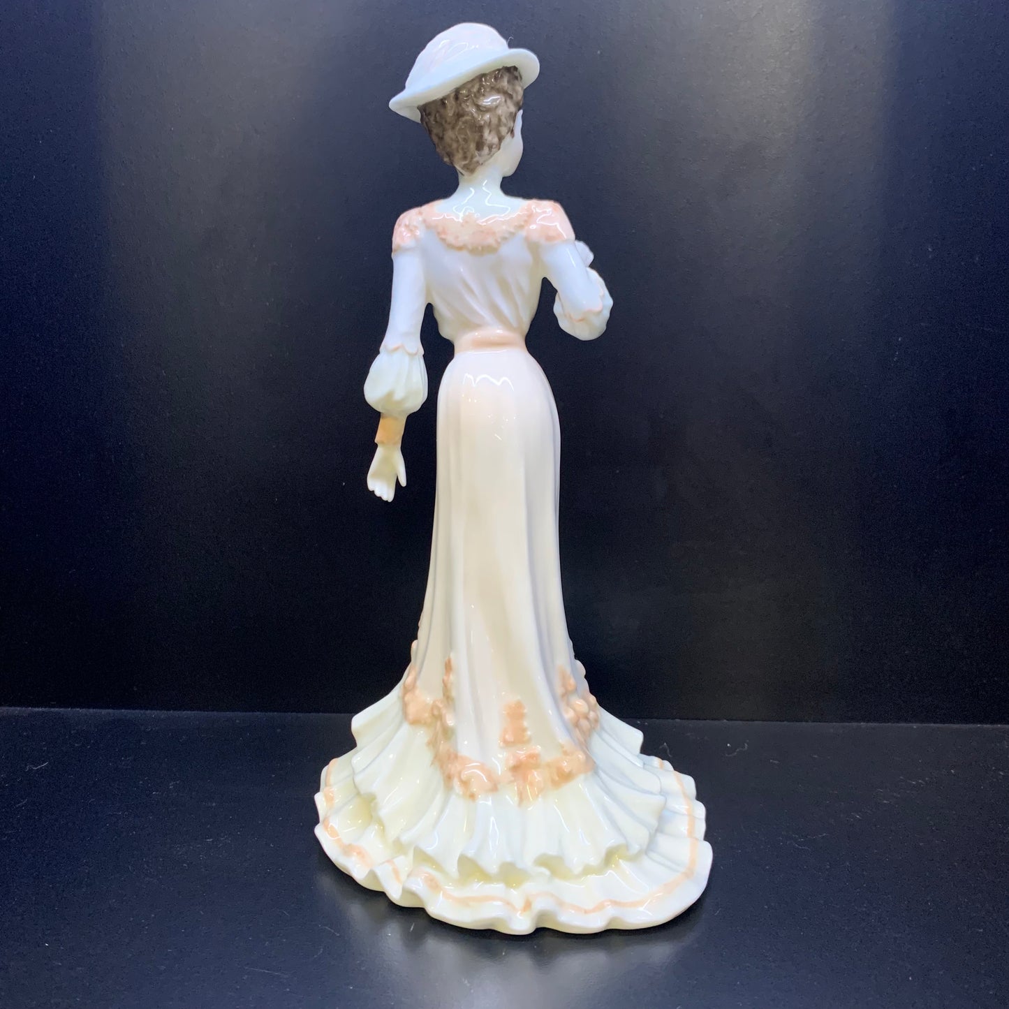 Vintage Coalport “LA BELLE EPOQUE” SOPHIE series figurine
