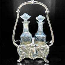 Carica l&#39;immagine nel visualizzatore di Gallery, Oliera in argento Art Nouveau a due ampolle

