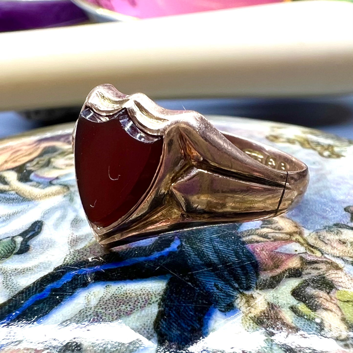 Ring from 1907 chevalier - seal - signet ring with carnelian shield