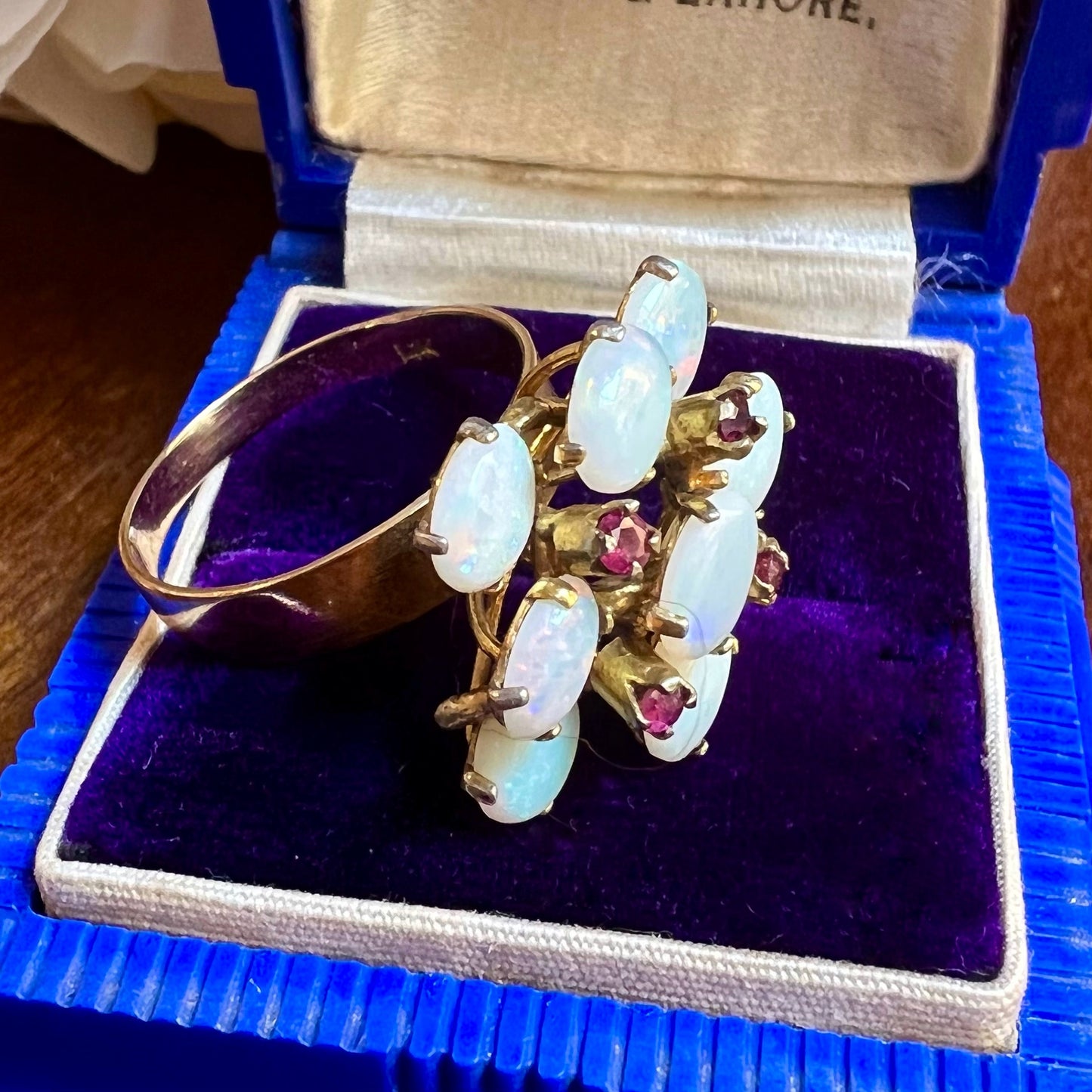 Vintage ring with opals and rubies