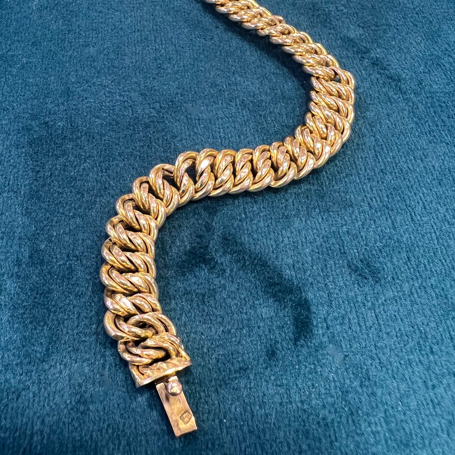 14K gold bracelet with special soft double link mesh