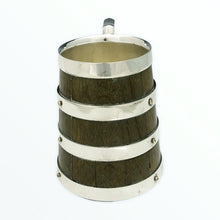 Carica l&#39;immagine nel visualizzatore di Gallery, Antico barrel mug in quercia e Sheffield plate
