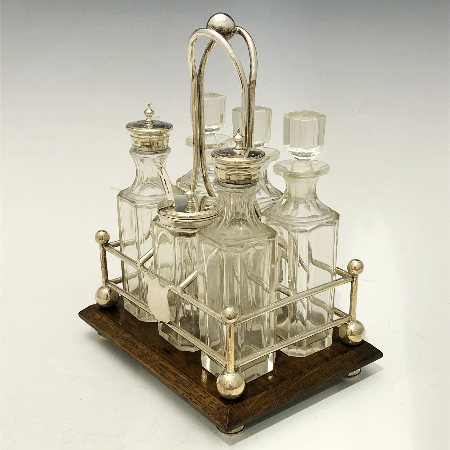 Antike viktorianische Ölmenage für 6 Flaschen mit Eichensockel