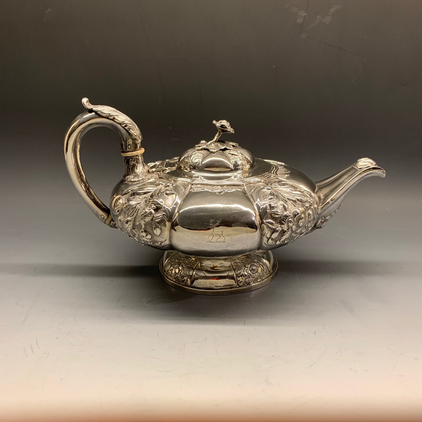 Rara teiera irlandese, Dublino 1833