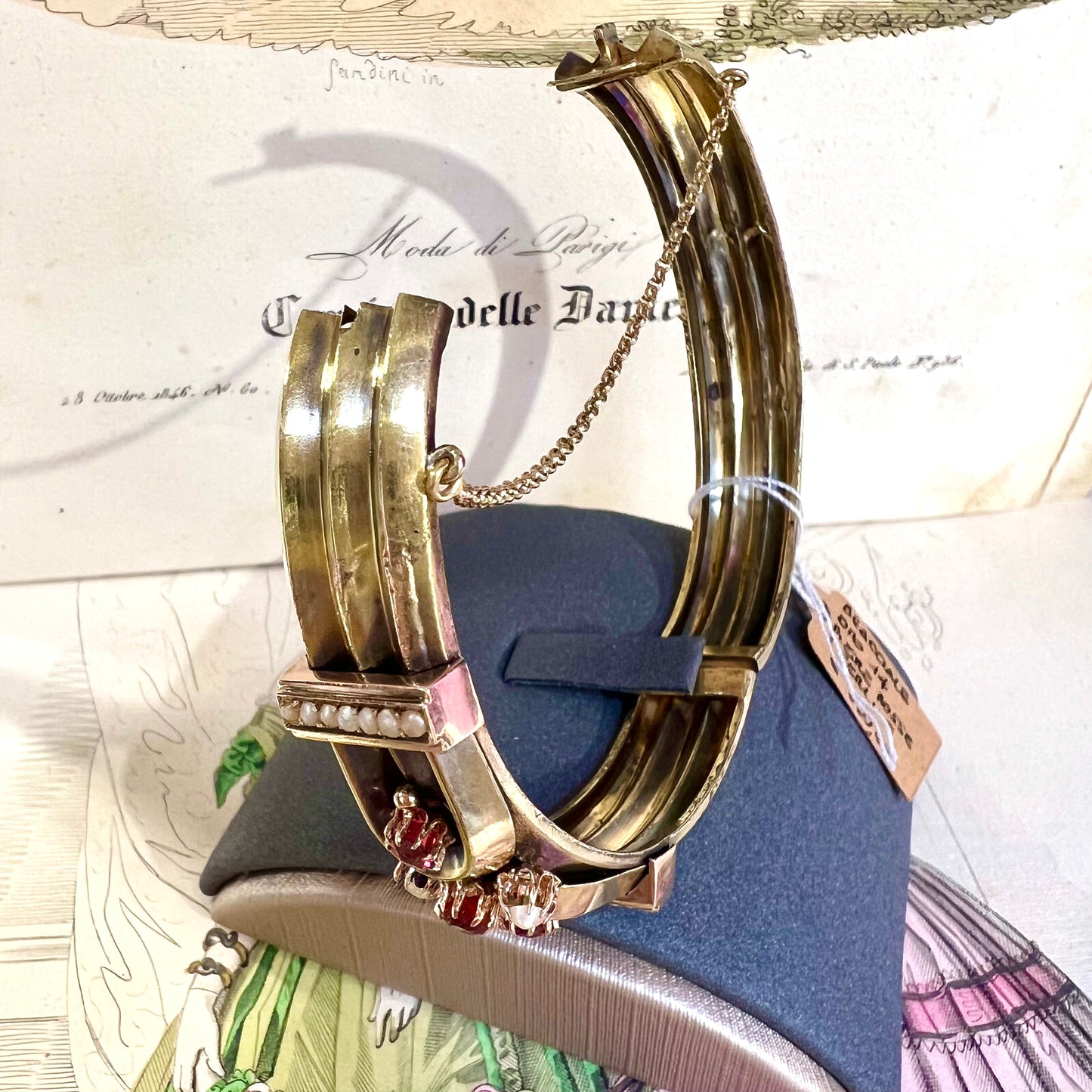 Bourbon bracelet in 14k gold with original red glass paste