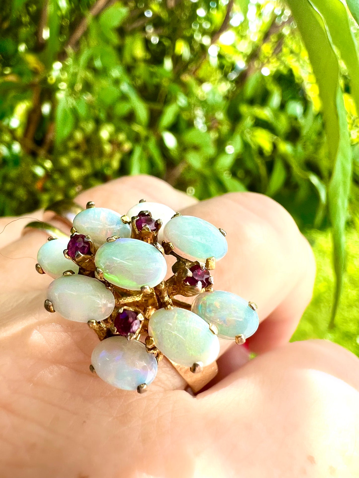 Vintage ring with opals and rubies