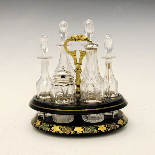 Antike und seltene Ölkanne aus Pappmaché und vergoldeter Bronze. Frankreich, Mitte des 19. Jahrhunderts.