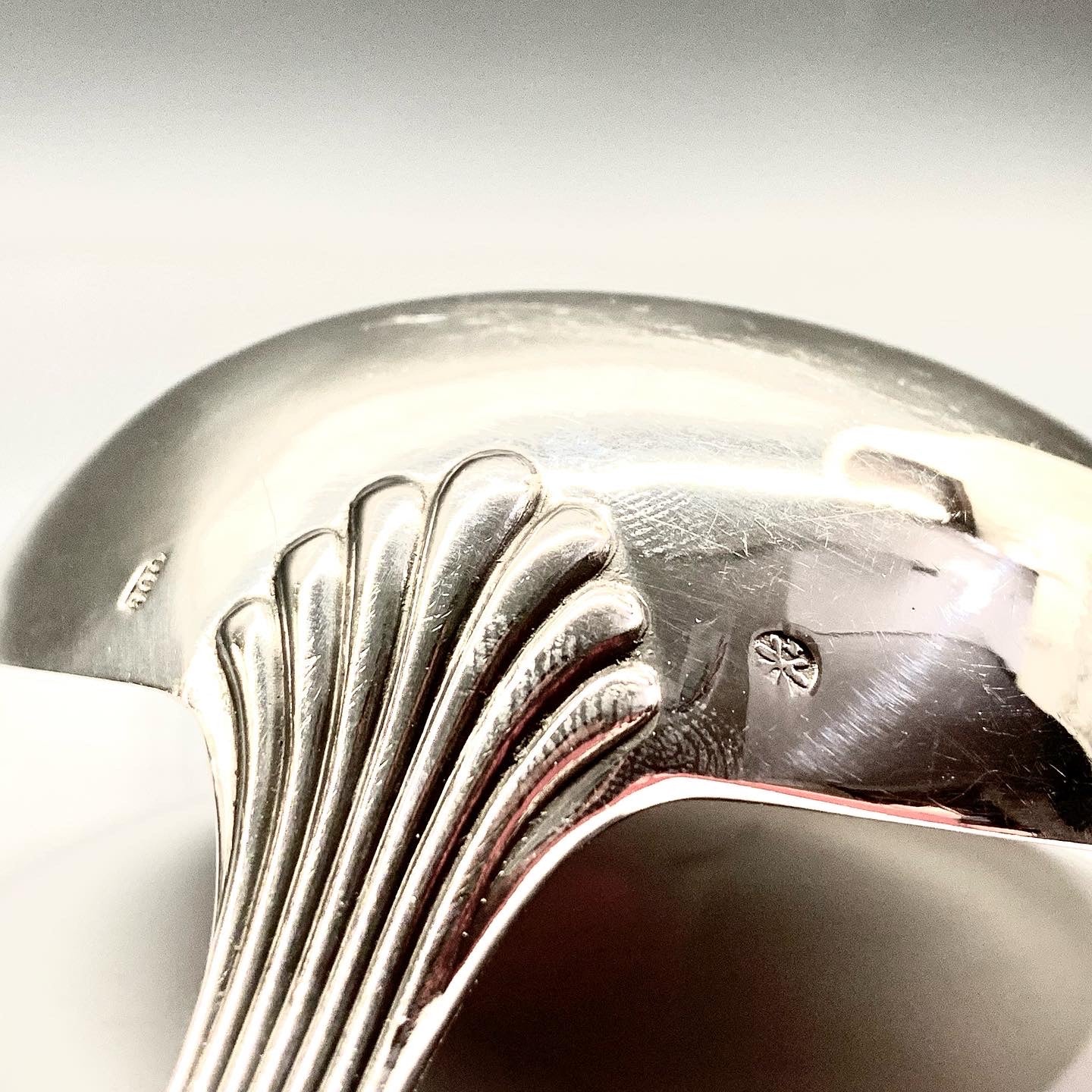 Silberbesteck für 12 Personen. HENIN Anatolio (ehemals HENIN Luigi) Mailand 1890–1934