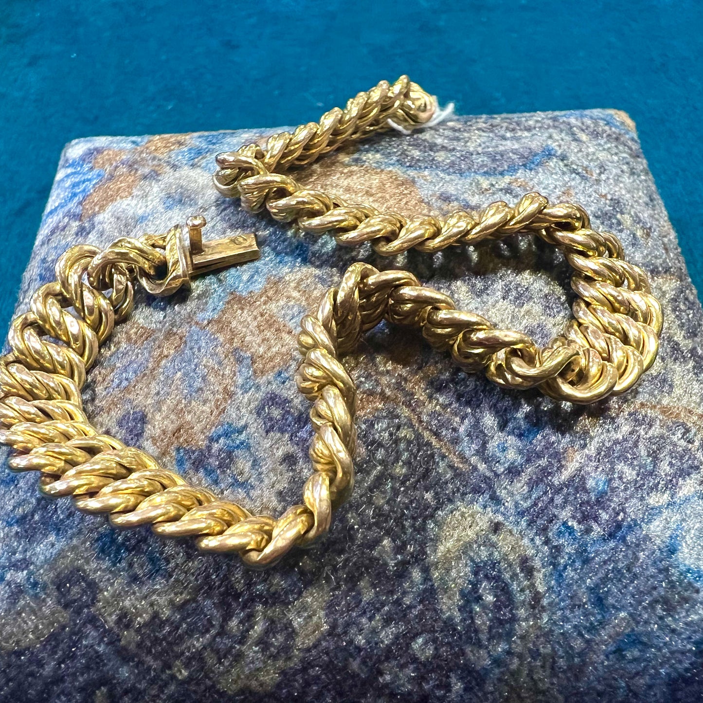 14K gold bracelet with special soft double link mesh