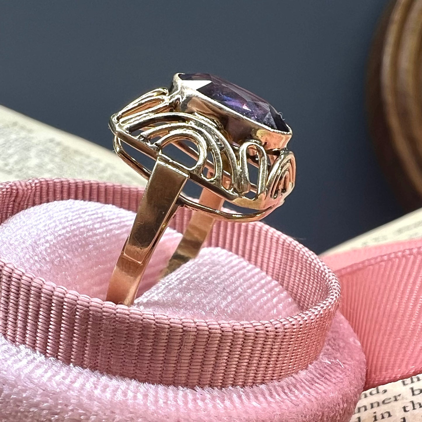 1940s purple sapphire ring