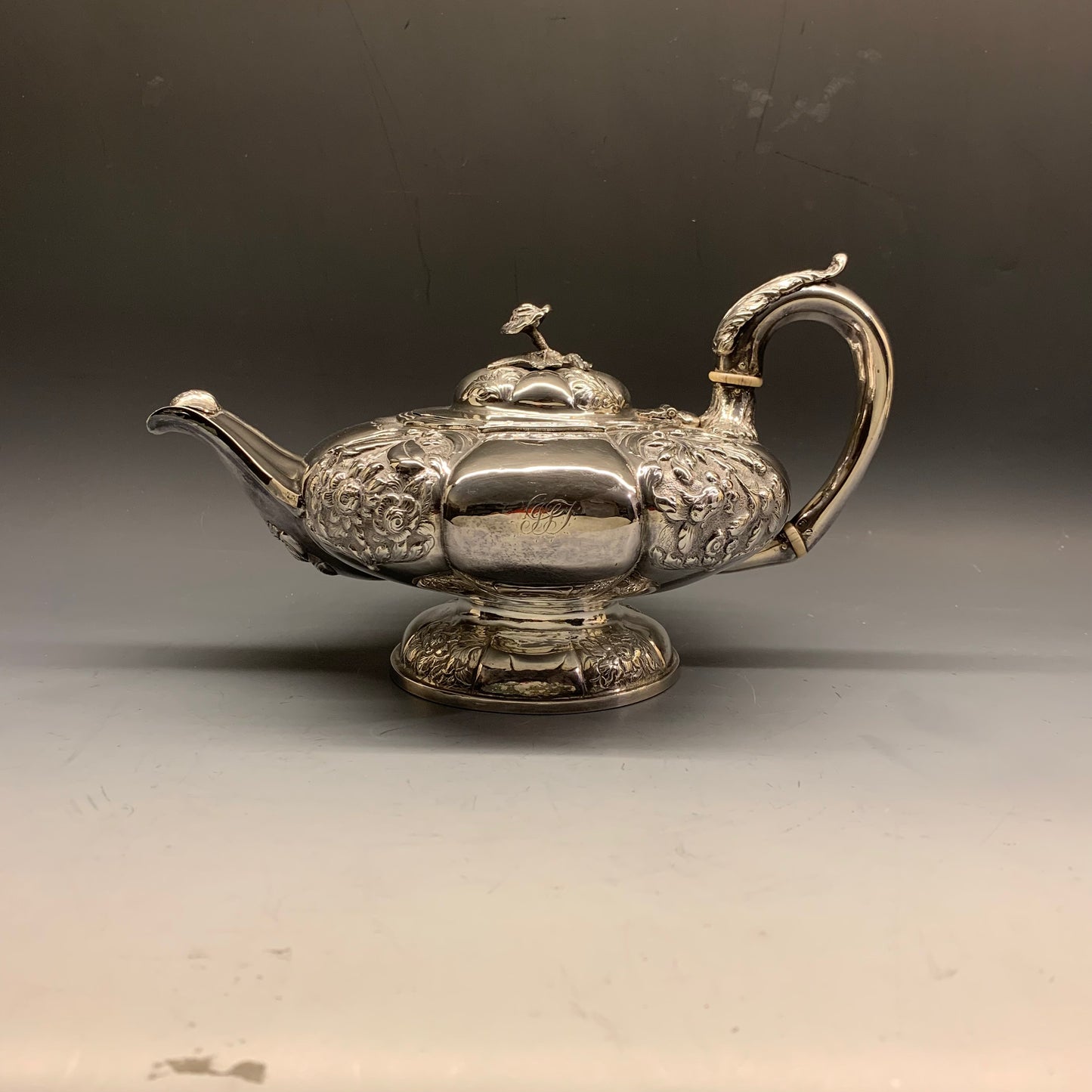 Rara teiera irlandese, Dublino 1833