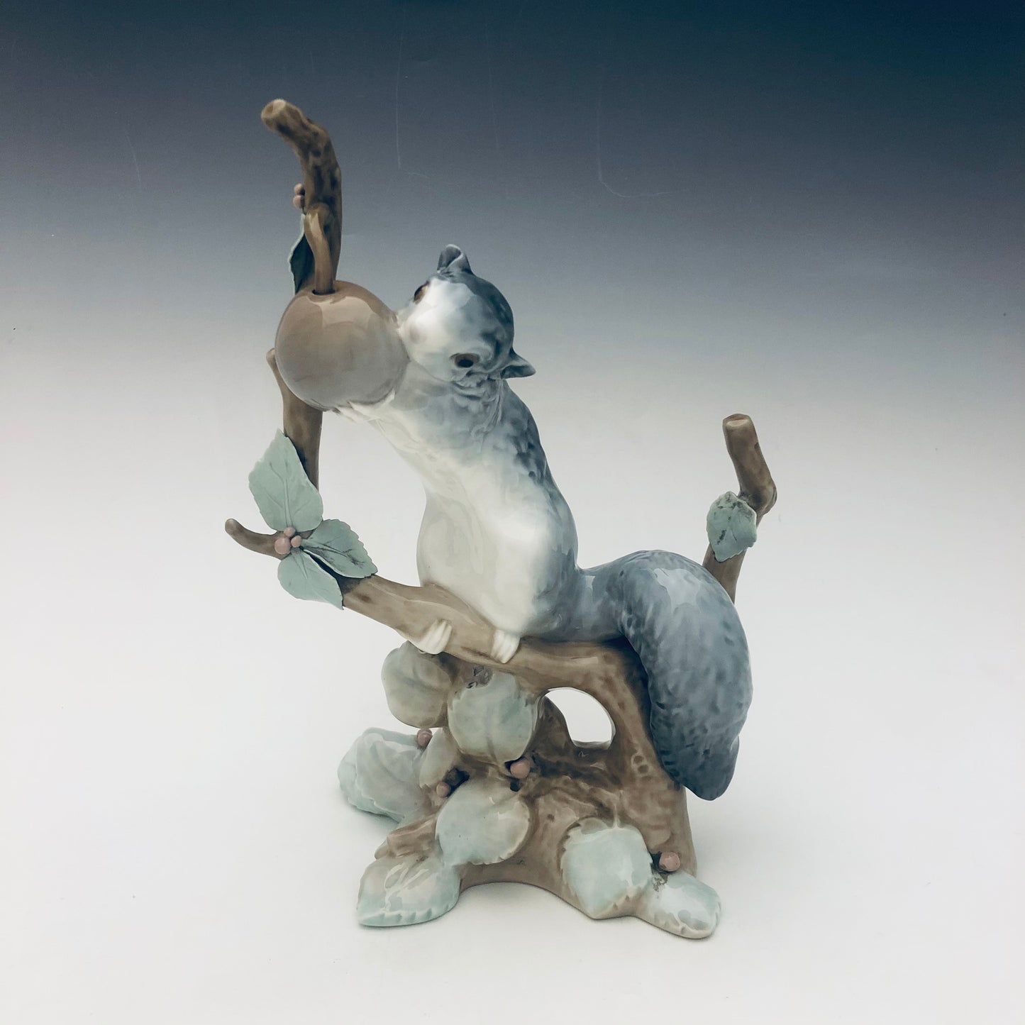 Vintage “liron” porcelain 1971 Fulgencio Garcia for Lladro