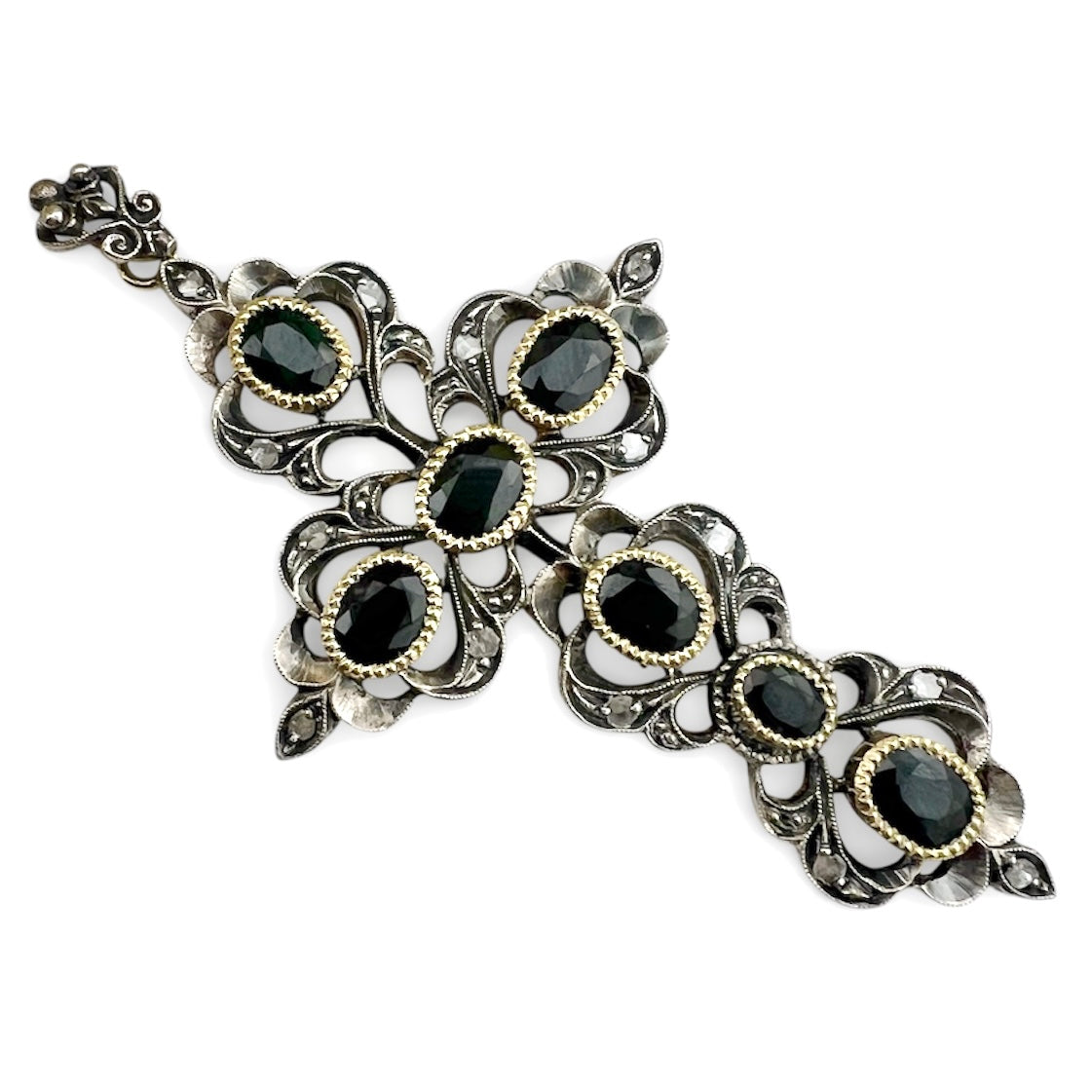 Croce tardo ‘800 in oro, argento, zaffiri 3.78 ct, diamanti