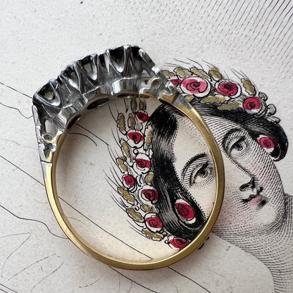 Anello Trilogy Art Déco con Diamanti Vecchia Europa in Oro 18 kt e Platino – Europa, c. 1920