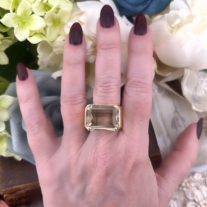 Anello Cocktail anni ’70 in oro 14k con grande citrino taglio smeraldo
