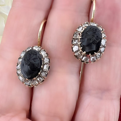 Parure ottocentesca veneziana con Moretti in materiale lapideo e diamanti a rosetta. Oro 18 ct