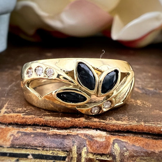 Anello italiano vintage a fascia in oro 750 zaffiri e diamanti