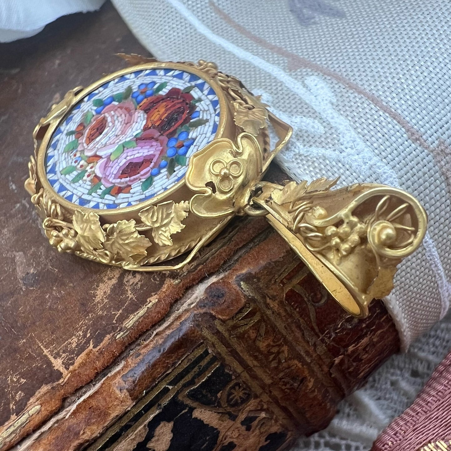 Pendente in oro con Micromosaico - Venezia ‘800