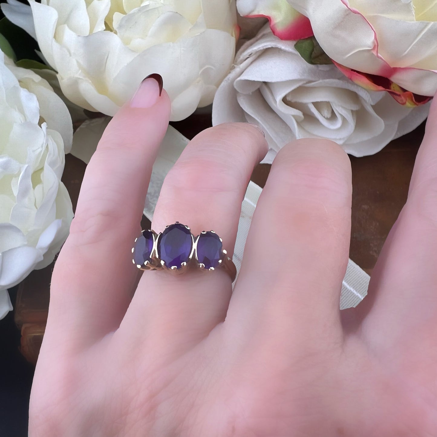 Anello trilogy con ametiste in oro giallo – Vintage anni ’70