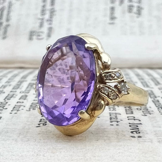 Anello vintage in oro 14k con ametista e diamanti