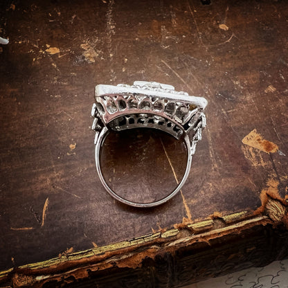 Anello importante Art Déco a gradini con diamanti old mine per circa 4 ct