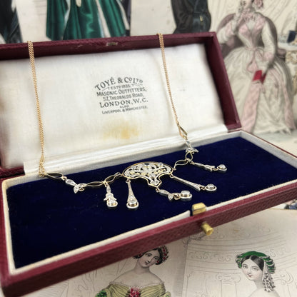 Collier Art Nouveau in oro 9 carati e argento con diamanti a taglio rosa e zaffiro centrale