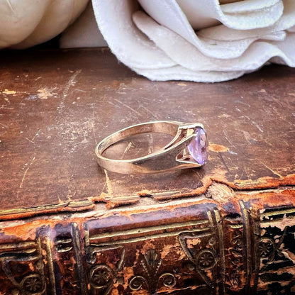 Anello vintage con ametista ovale – anni ’70