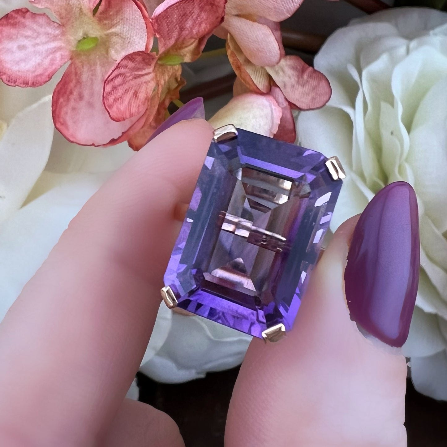 Anello Cocktail in oro 9k con ametista da 12 ct. Birmingham 1960