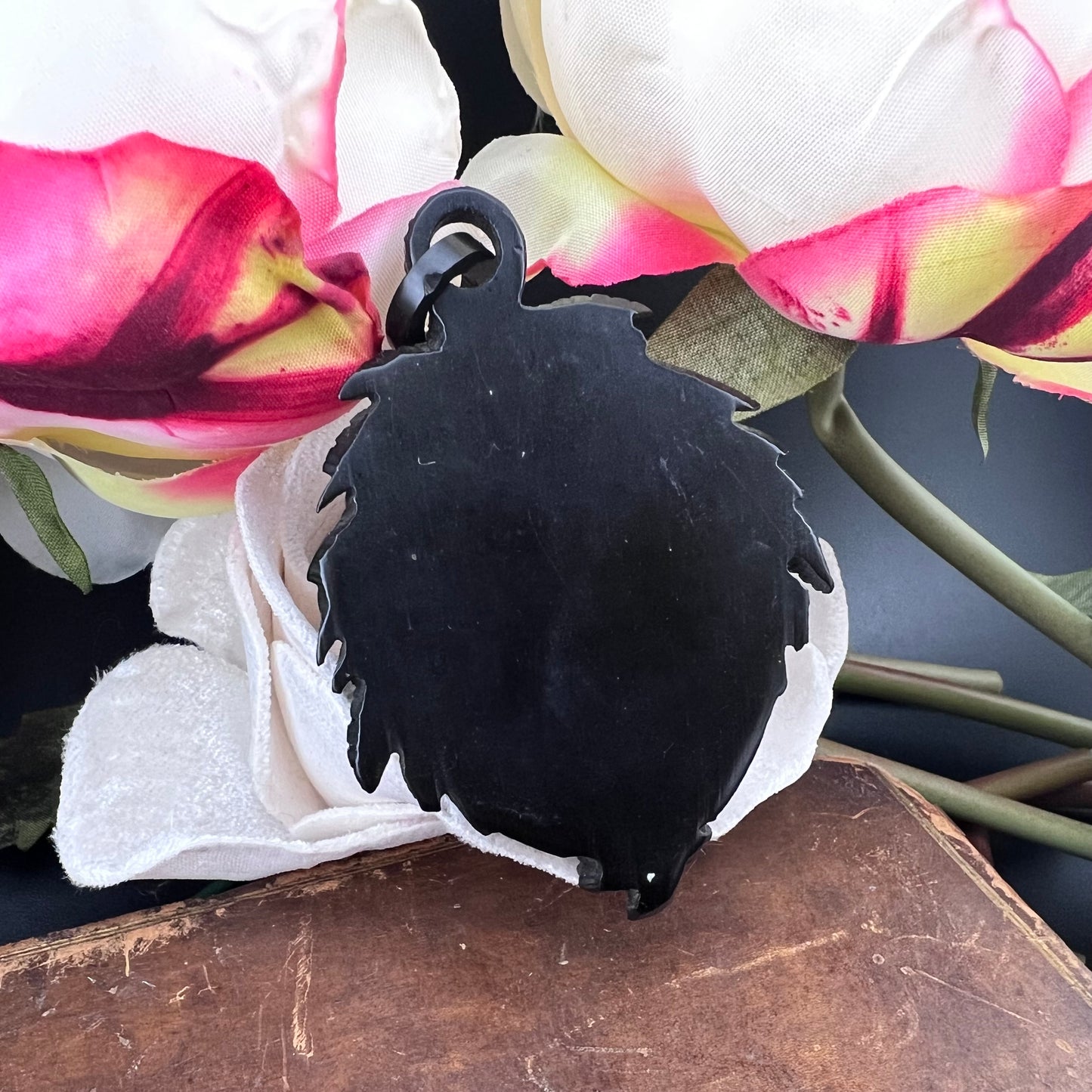 Mourning locket in vulcanite di epoca vittoriana