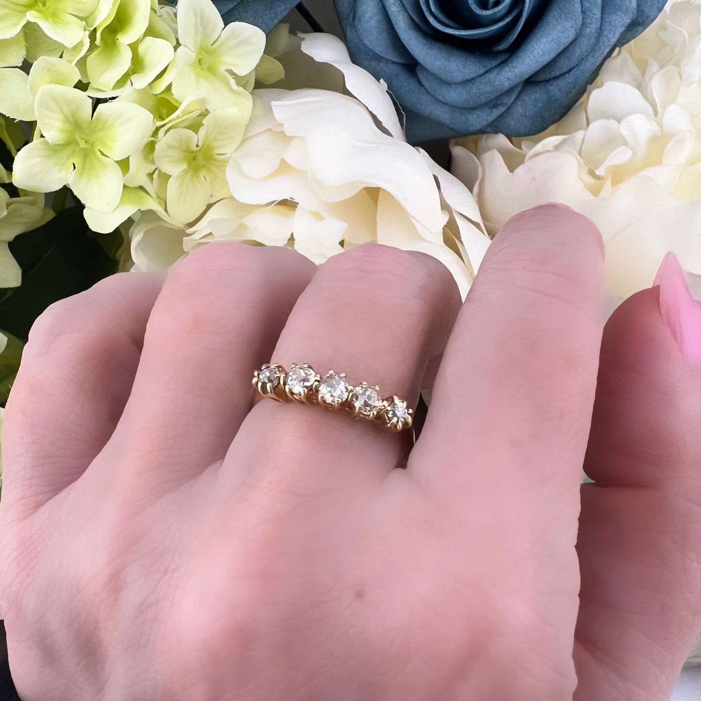 Anello antico riviera diamanti old mine colori assortiti e oro 18k – Primi del ’900