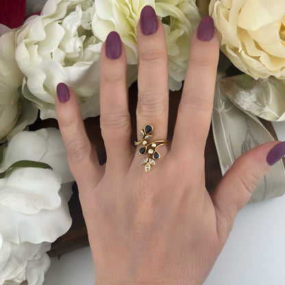 Anello a ramage verticale in oro 18k zaffiri e diamanti