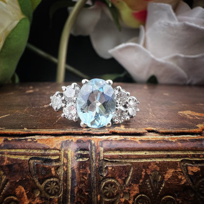 Anello in oro bianco 18 ct diamanti 1.20 ct topazio azzurro 2.80 ct