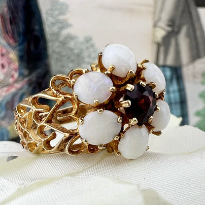 Anello vintage a fiore in oro 9 ct opali e granato – Londra 1973