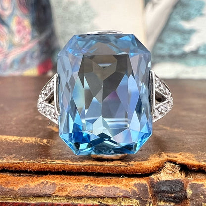 Anello Art Déco con acquamarina – Europa, circa 1930