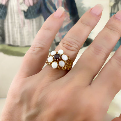 Anello vintage a fiore in oro 9 ct opali e granato – Londra 1973