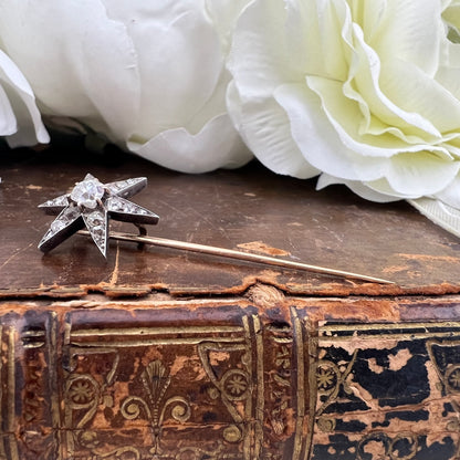 Spillone con stella, diamante Old Mine e diamanti a rosetta per totali 3 carati - XIX secolo