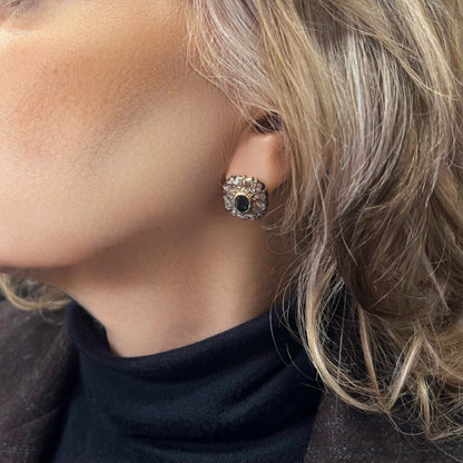 Orecchini margherita in oro/argento con zaffiri verde-blu teal e diamanti