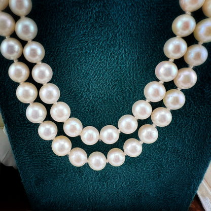 Collana a doppio filo di perle chiusura in oro bianco 18k e diamanti rosa coroné. Italia anni 20