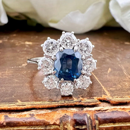 Anello margherita zaffiro Ceylon e diamanti VS - GH