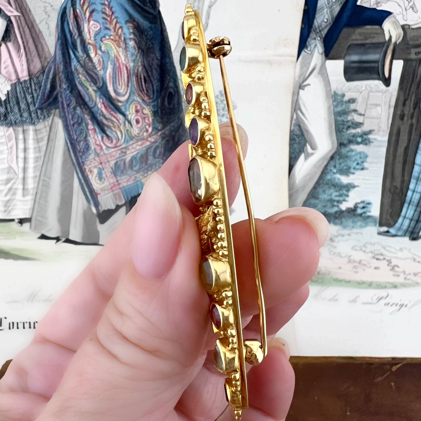 Spilla vintage fiorentina in oro 18 carati con gemme policrome