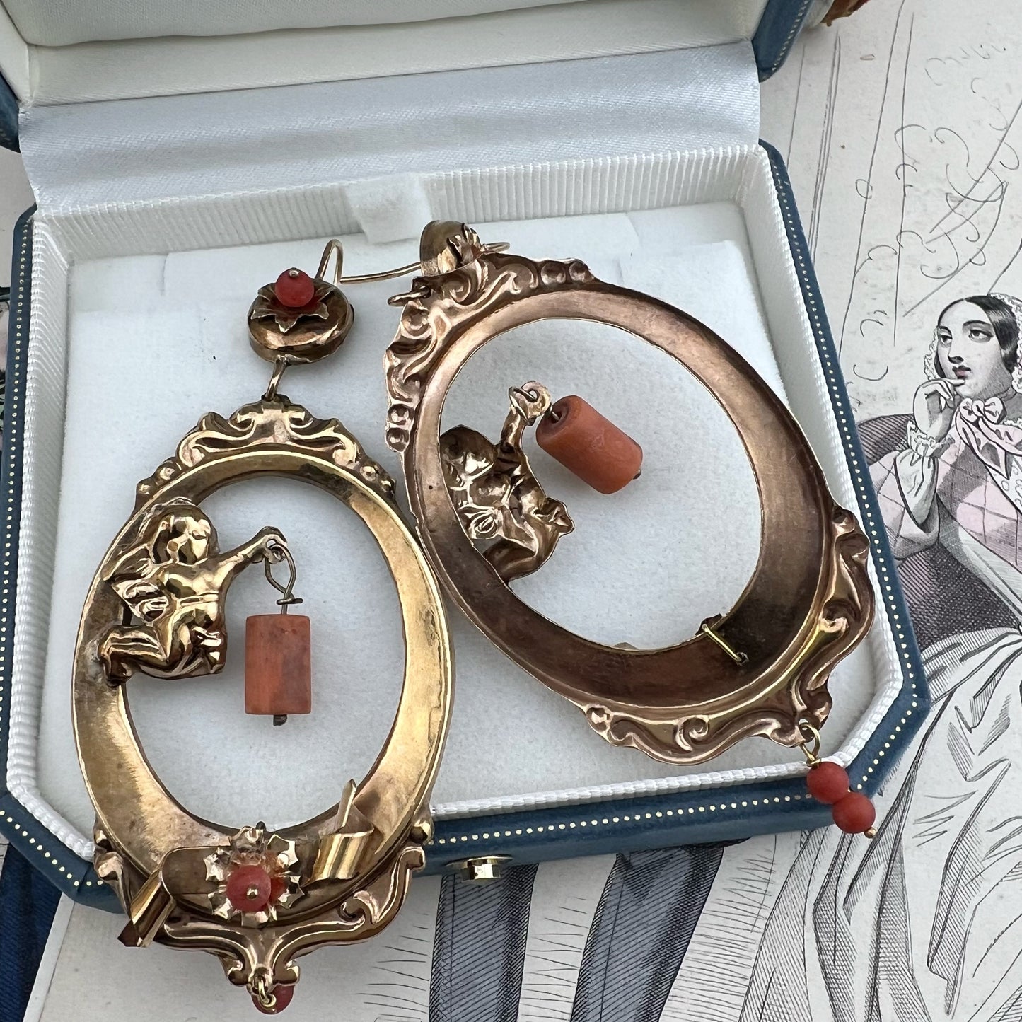 Orecchini Borbonici con Putto e Coralli — Modello Rarissimo, Regno delle Due Sicilie, metà ‘800