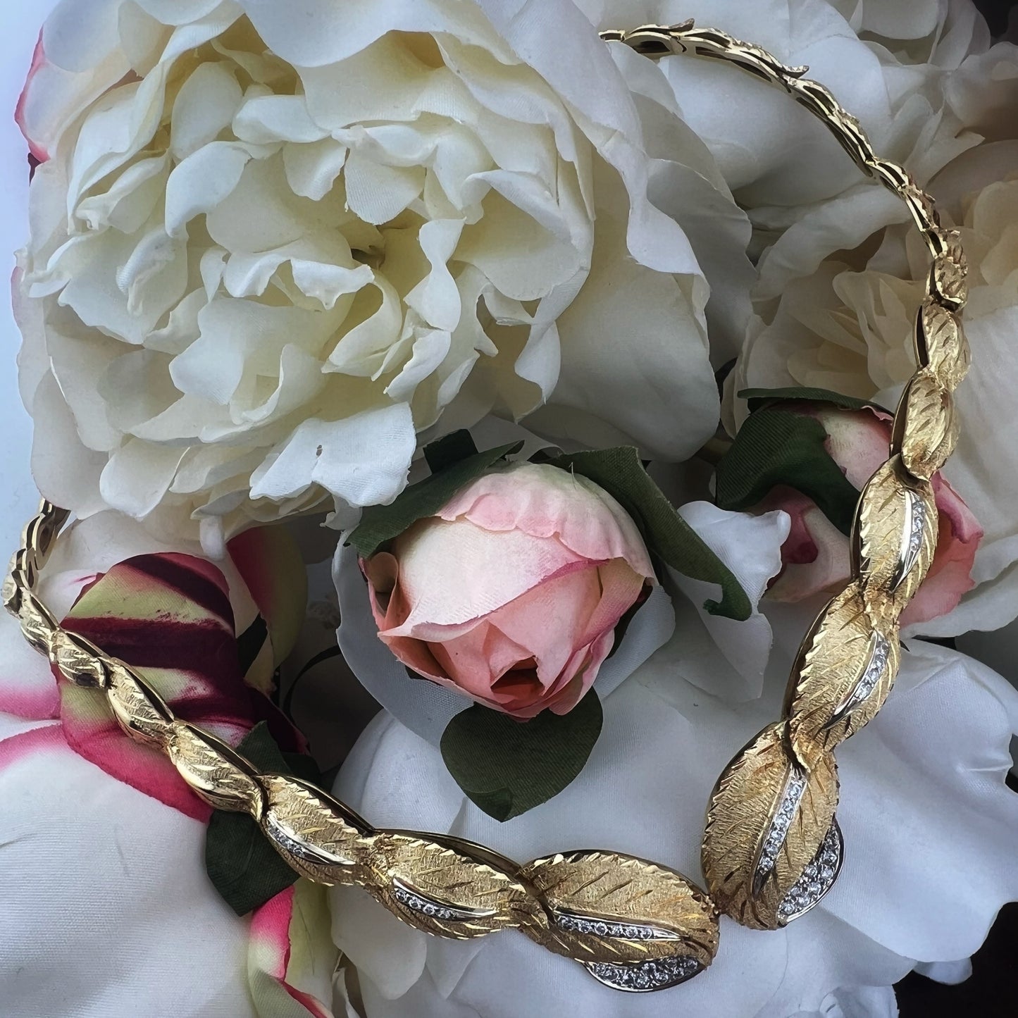 Importante set collier e orecchini vintage in oro e diamanti, manifattura fiorentina