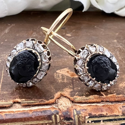 Parure ottocentesca veneziana con Moretti in materiale lapideo e diamanti a rosetta. Oro 18 ct