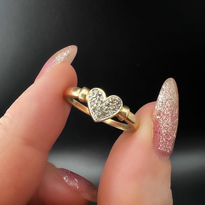 Anello vintage a cuore in oro 9 ct e diamanti