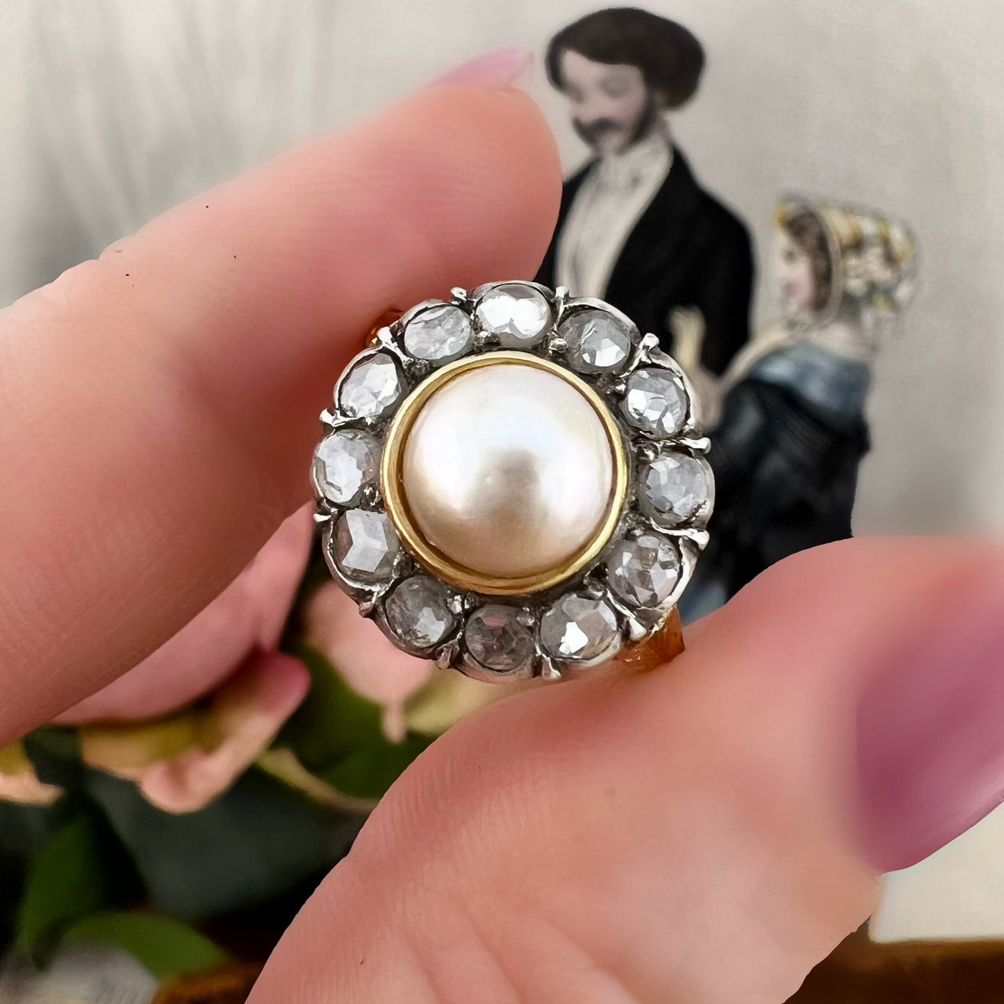 Anello antico in oro 18K con perla Mabè e diamanti a taglio rosa