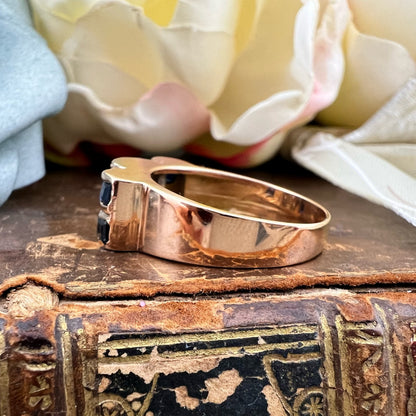 Anello a ponte con zaffiri e diamanti in oro 18 k