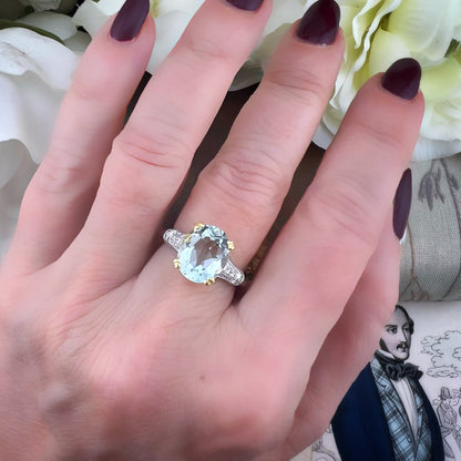 Anello con acquamarina da 3 ct e diamanti, oro 18k
