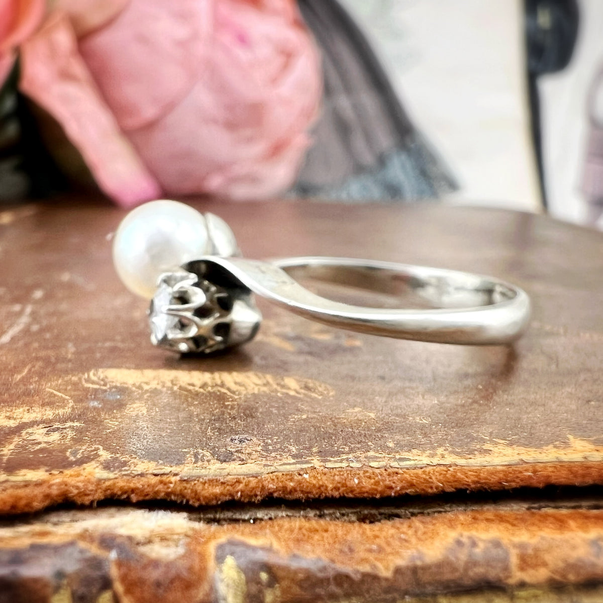 Anello toi et moi con perla e diamante, oro 18k e perla. Anni ‘50