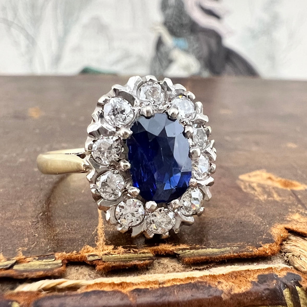 Anello margherita con zaffiro e diamanti old mine – oro giallo 18 k