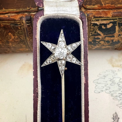 Spillone con stella, diamante Old Mine e diamanti a rosetta per totali 3 carati - XIX secolo